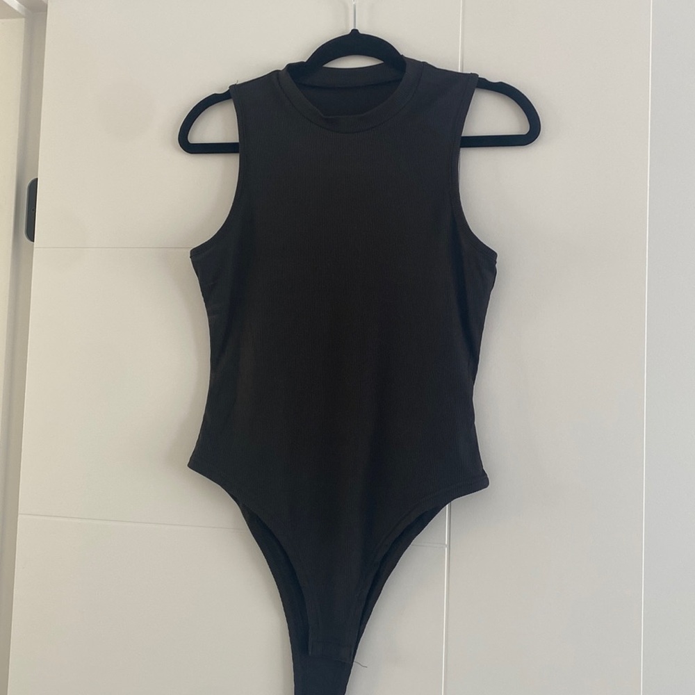 Shein ribbed sleeveless mock neck bodysuit